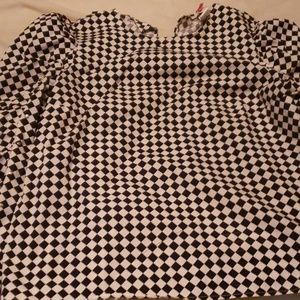 Black/white shirt with stones on the sleeves